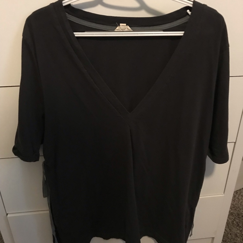 Grey vneck t shirt